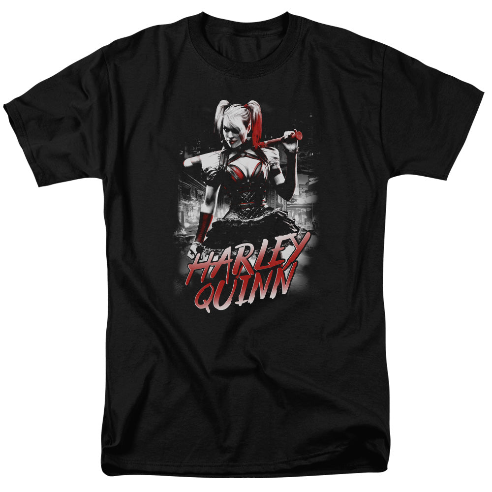 BATMAN ARKHAM KNIGHT/HARLEY QUINN CITY - S/S ADULT 18/1 - BLACK