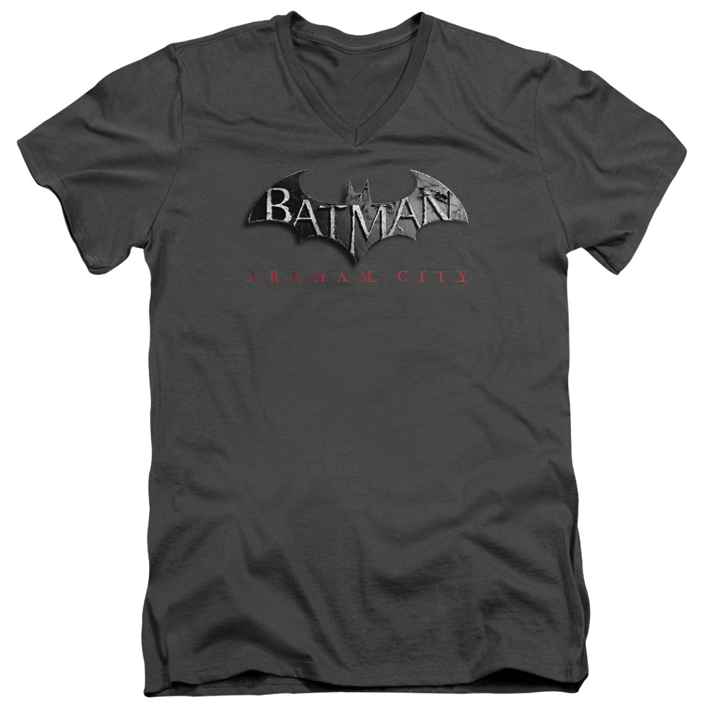 BATMAN ARKHAM CITY/LOGO - S/S ADULT V-NECK 30/1 - CHARCOAL