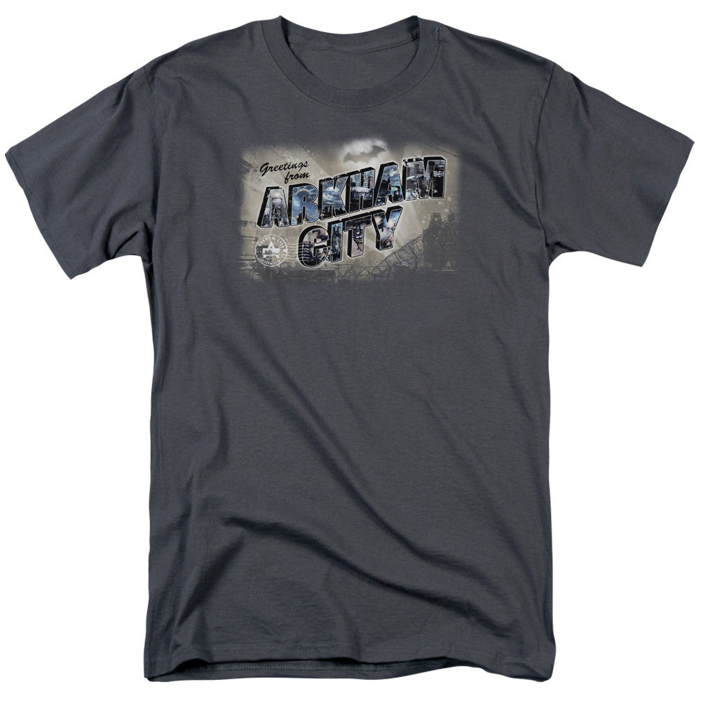 BATMAN ARKHAM CITY/GREETINGS FROM ARKHAM - S/S ADULT 18/1 - CHARCOAL