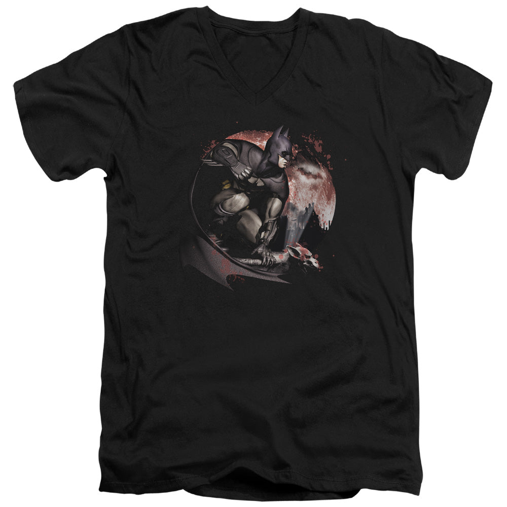BATMAN ARKHAM CITY/BLOOD MOON - S/S ADULT V-NECK 30/1 - BLACK