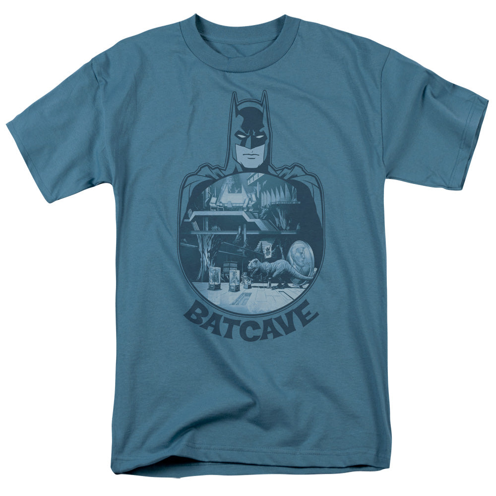 BATMAN/BATCAVE - S/S ADULT 18/1 - SLATE