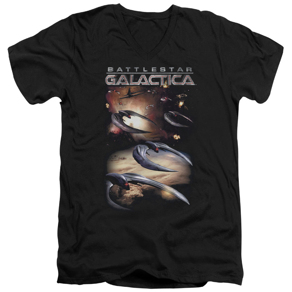 BATTLESTAR GALACTICA (NEW)/WHEN CYLONS ATTACK - S/S ADULT V-NECK 30/1 - BLACK