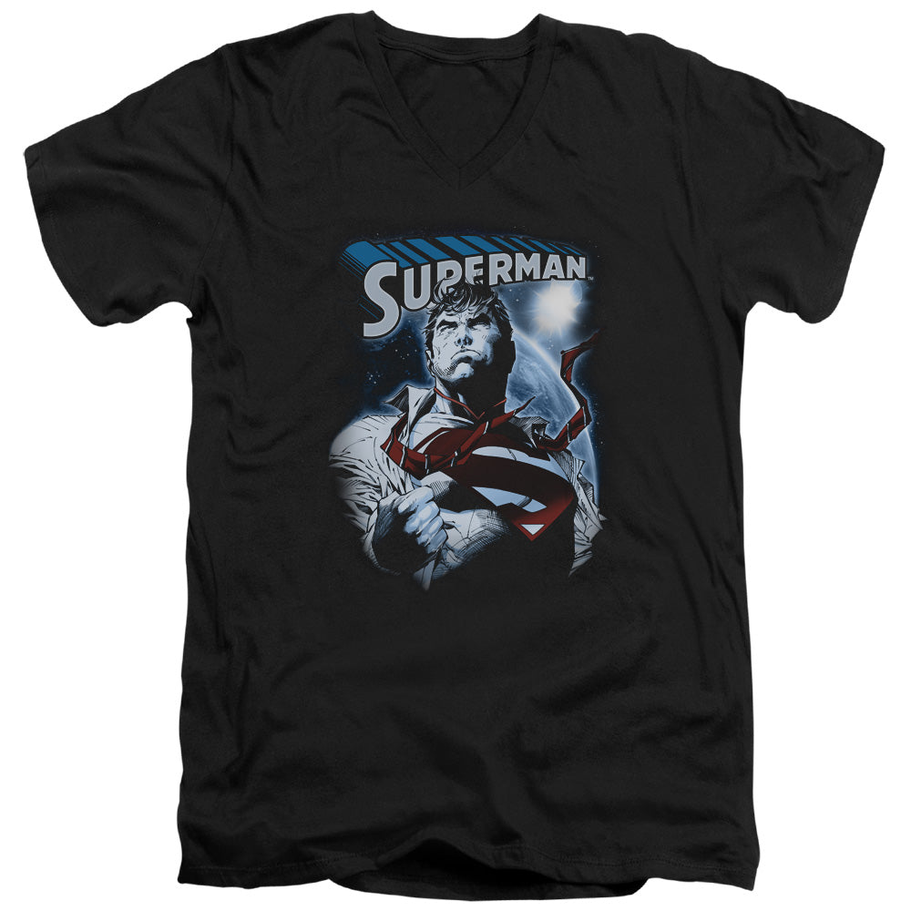 SUPERMAN/PROTECT EARTH - S/S ADULT V-NECK 30/1 - BLACK